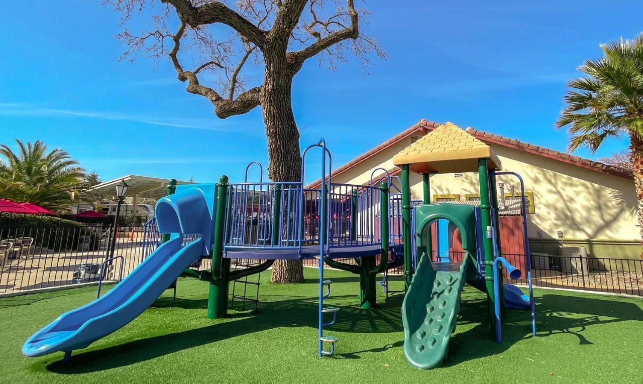 Sun Outdoors Central Coast Wine Country El Paso de Robles Exterior foto